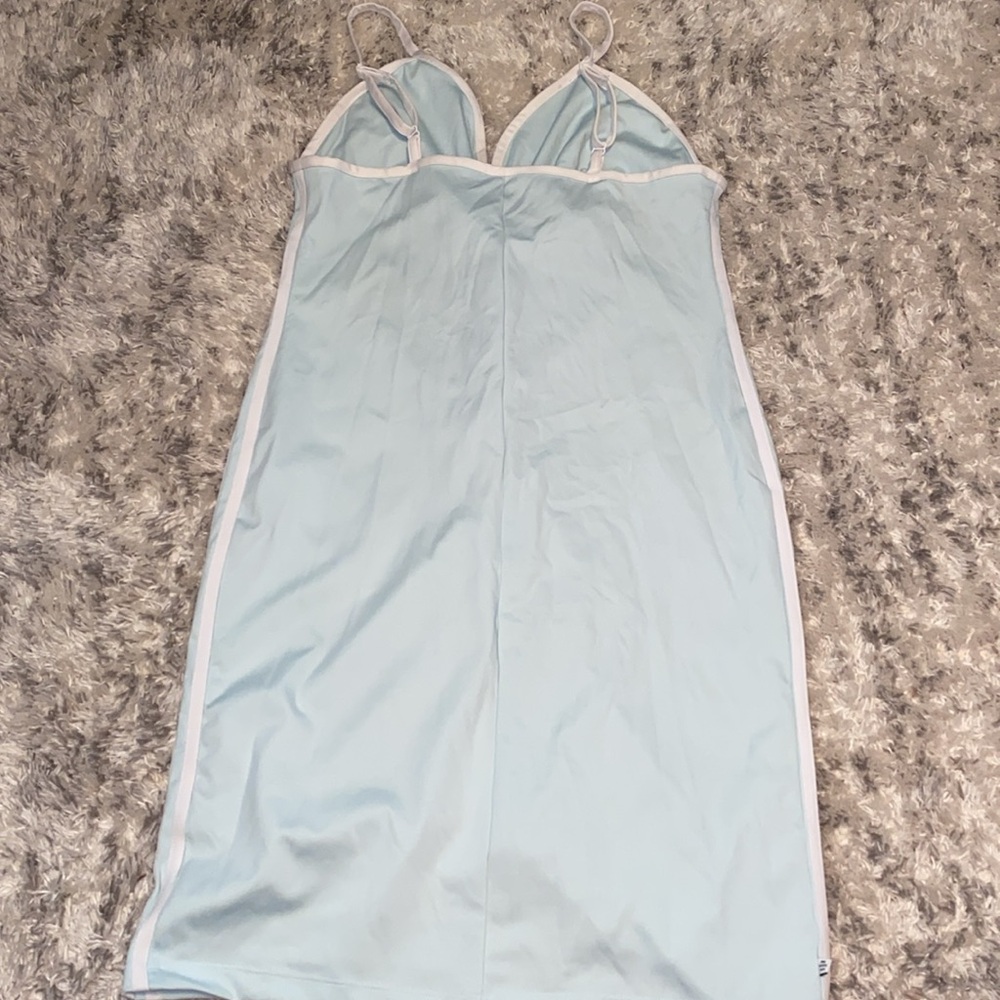 Adidas dress - Picture 3 of 3